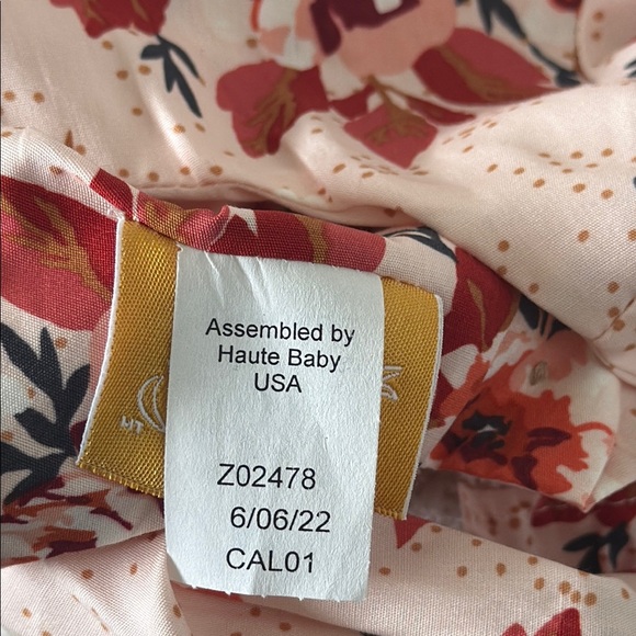 Haute Baby
Girl's Autumn Love Bubble Romper, Size Newborn-12M - Picture 8 of 12